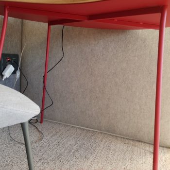 Mesa cliente lounge 2